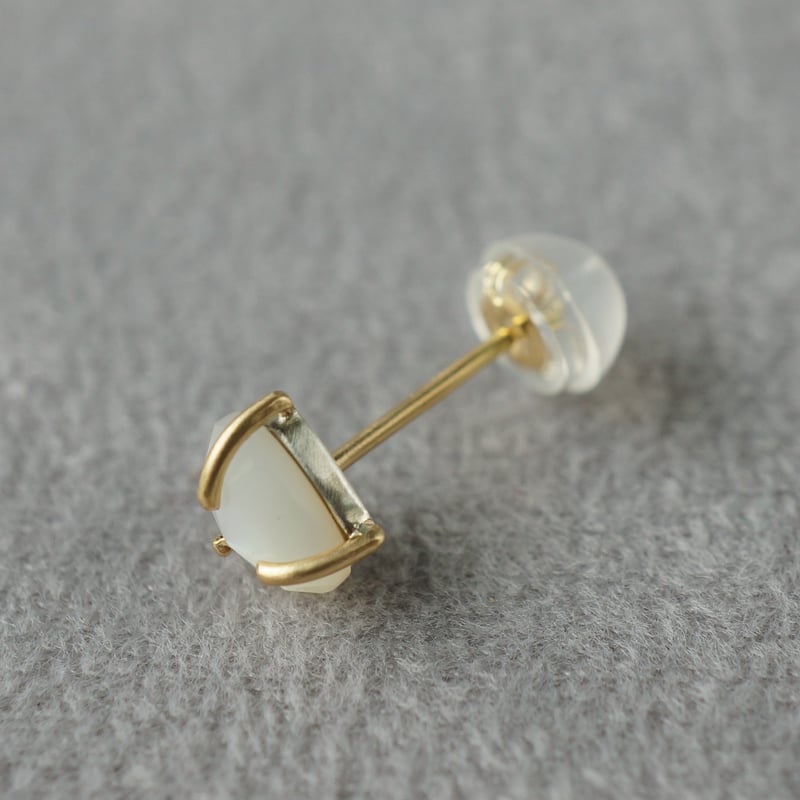 Shell Earring ＊Single | jardim by Marina Ishii