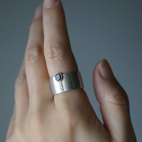 SVxK18 Black Diamond Ring
