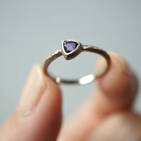Sapphire Ring/Triangle/Violet
