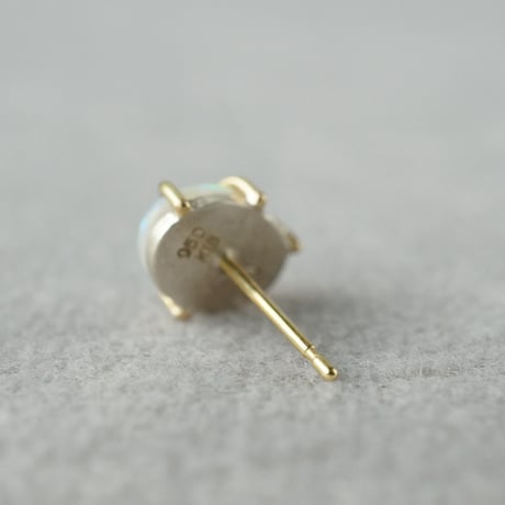 Opal earring/Cabochon  ＊Single