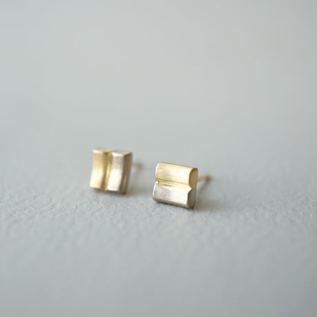 K18YG x K18WG Combination Earrings *