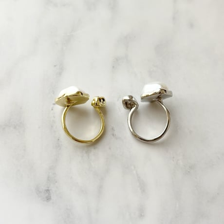 ring 330