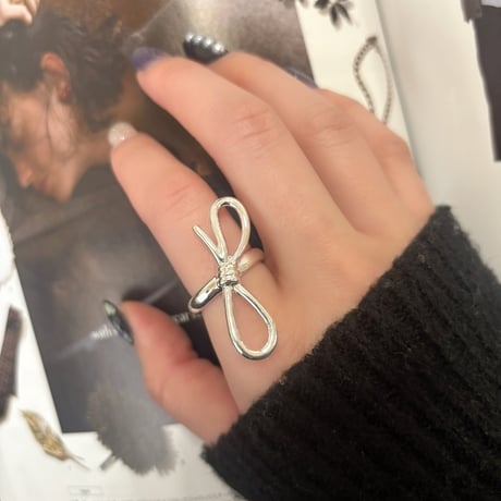 ring 320
