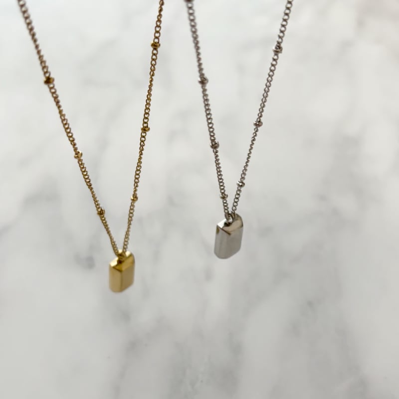 アクセサリー me0618 26550 MOON SETTING DIAMOND NECKLACE 0.06ct(2ZN2063)K18 ネックレス