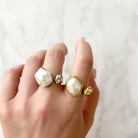 ring 330