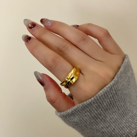ring 305