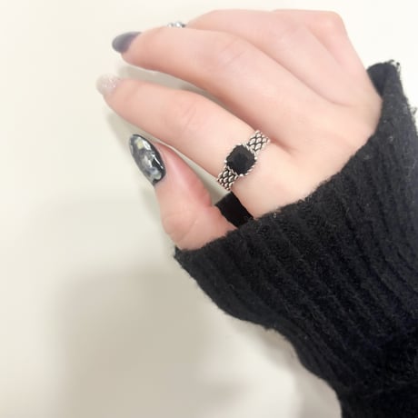 ring 317