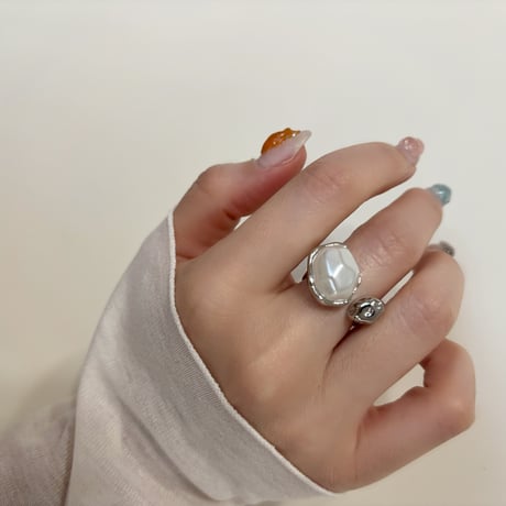 ring 330