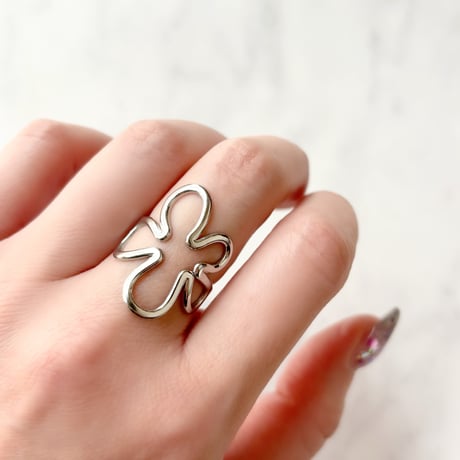 ring 324