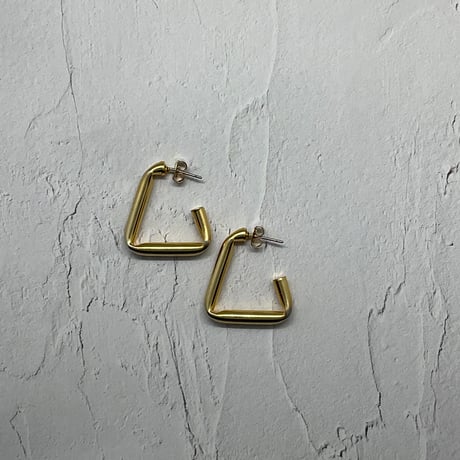 triangle pierce | mimim'oto