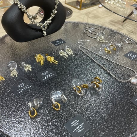 motif necklace
