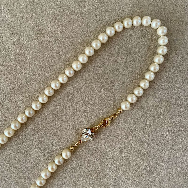 Swarovski ハート型クリスタルネックレス　ロングにもできます。 カジュアルにもOKなハート型ヴィンテージスワロフスキー