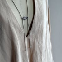 フランスの聖なるモノグラムエンブレムのループタイ風ネックレス＿限定1点