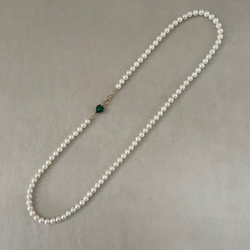 Swarovski ハート型クリスタルネックレス　ロングにもできます。 カジュアルにもOKなハート型ヴィンテージスワロフスキー