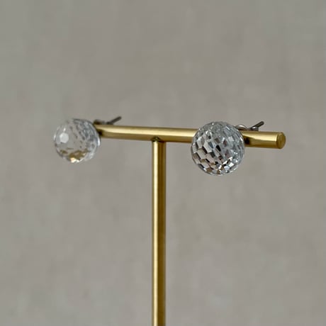 ヴィンテージスワロフスキークリスタルの一粒ピアス＿10mmタイプ
