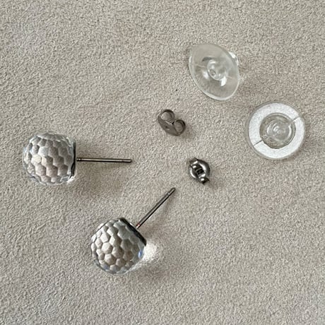 ヴィンテージスワロフスキークリスタルの一粒ピアス＿10mmタイプ