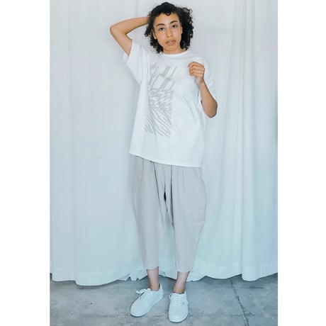 バインダーネックTシャツ