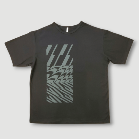 バインダーネックTシャツ