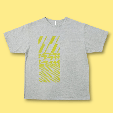 バインダーネックTシャツ