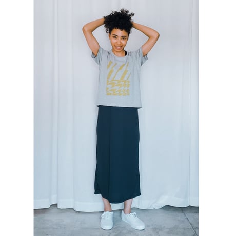 UネックバインダーTシャツ