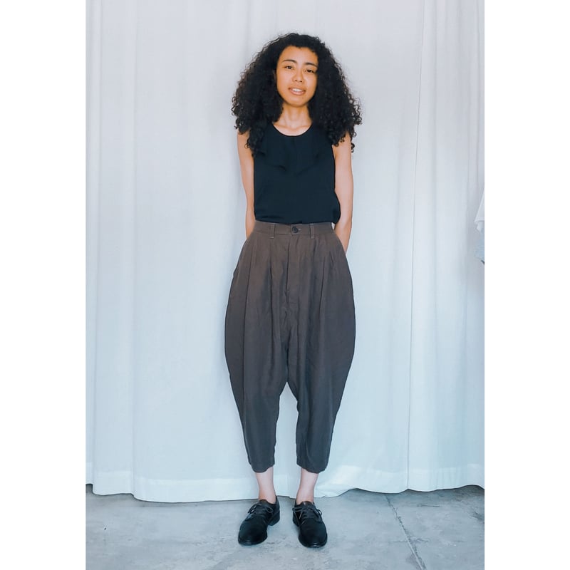 【SCYE 】【未使用級】リネン2タックテーパードパンツ SCYE 】【未使用級】リネン2タックテーパードパンツ