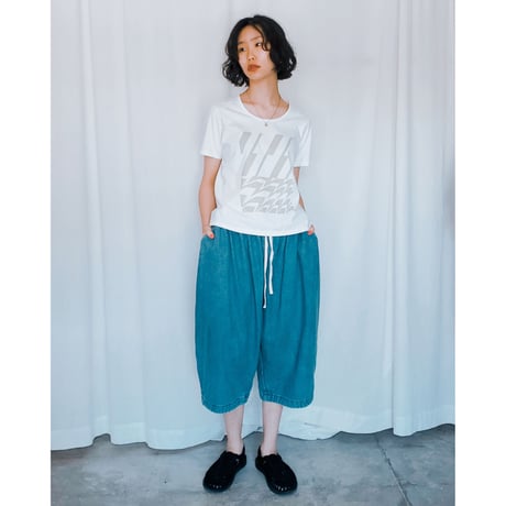 UネックバインダーTシャツ