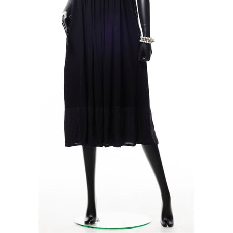 212K037 タックロングワンピース　D.ブラック×ブラック