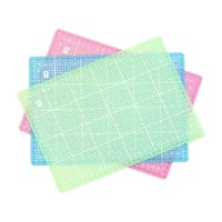 スケルトンカッティングマット　A4サイズ　サイズ：300X220X2㎜