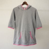 itazura　半袖パーカー