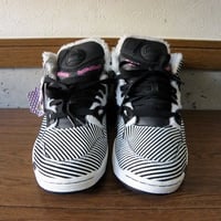 【冬の最後の１点大処分】Reebok　PUMP OMNI LITE