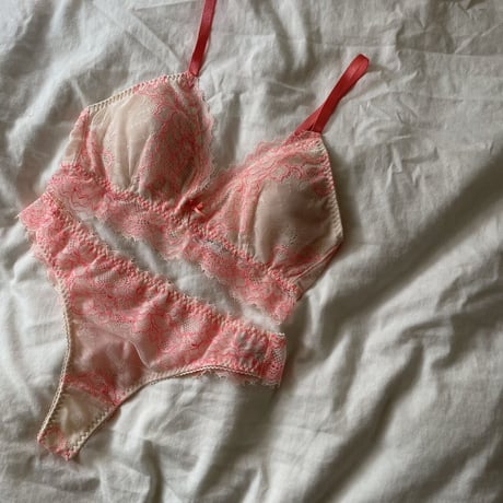 Passion Pink Wireless Bralette（パッド込み）