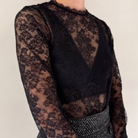 Viola Lace Tops｜Black