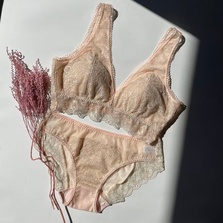 Jasmine Pink Beige Long Bralette（パッド込み）