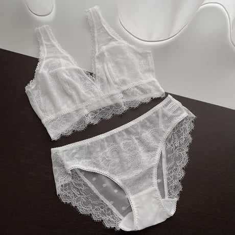 Polka Dot Bralette（パッド込み）｜White