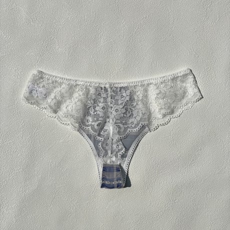 Caron Thong｜Blue