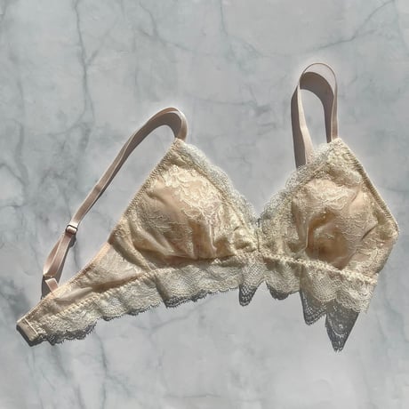 Lilac Bralette（パッド込み）｜Vanilla