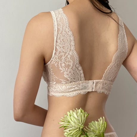 Lilac Bralette（パッド込み）｜Vanilla
