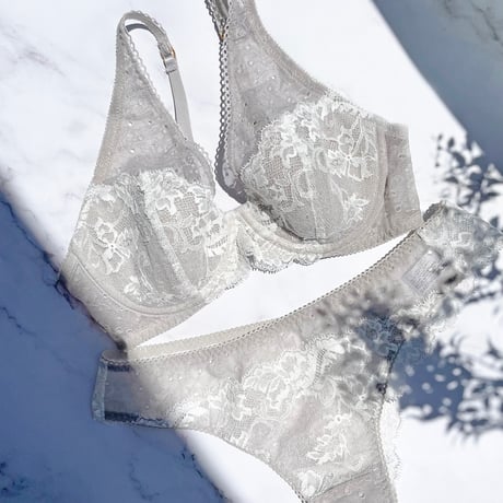Jasmine Thong｜Gray