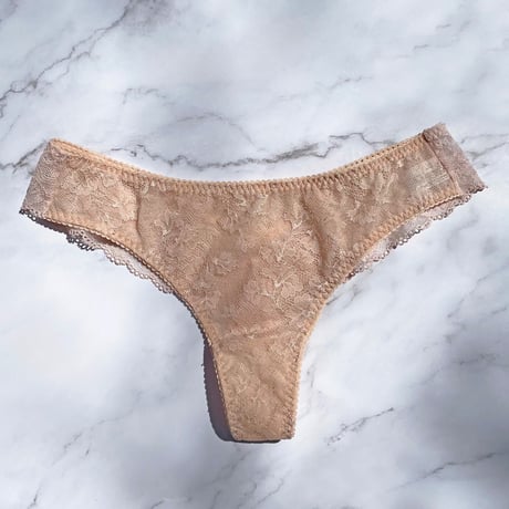 Viola Thong｜Nude Pink