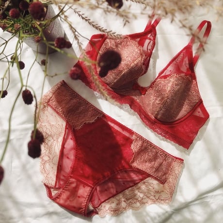 Polka Dot Underwire Bra｜Berry