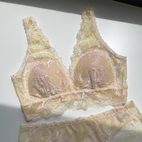 Lily Long Bralette（パッド込み）｜Yellow