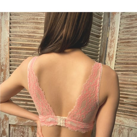 ＜SPUR掲載＞Passion Pink Long Wireless Bralette（パッド込み）