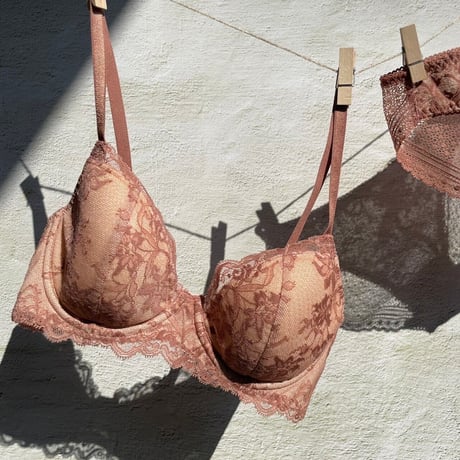 Serruria Underwire Bra｜Mocha