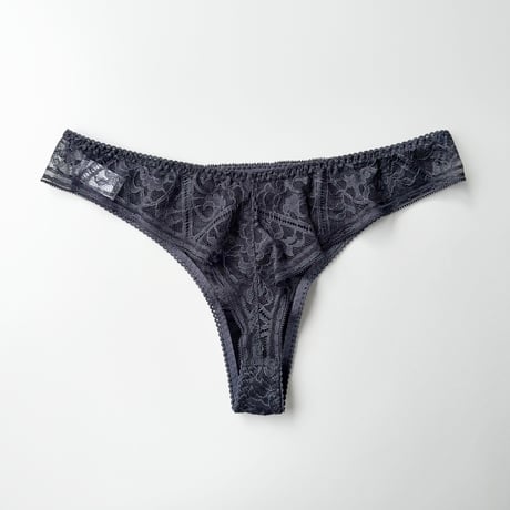 Amary Thong｜Charcoal