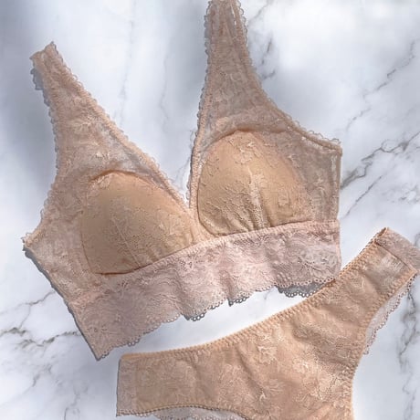Viola Thong｜Nude Pink