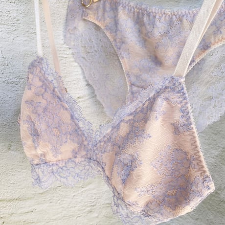 Poppy Lavender Bralette（パッド込み）
