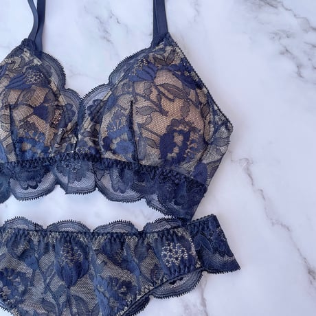 Protea Bralette（パッド込み）｜Navy