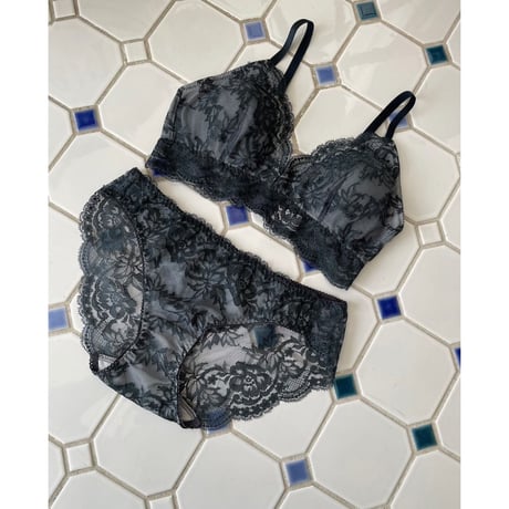 Lilac Bralette（パッド込み）｜Forest Green