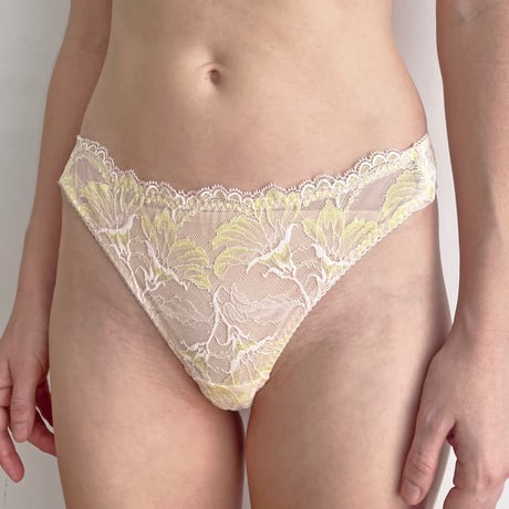 Lily Thong｜Yellow