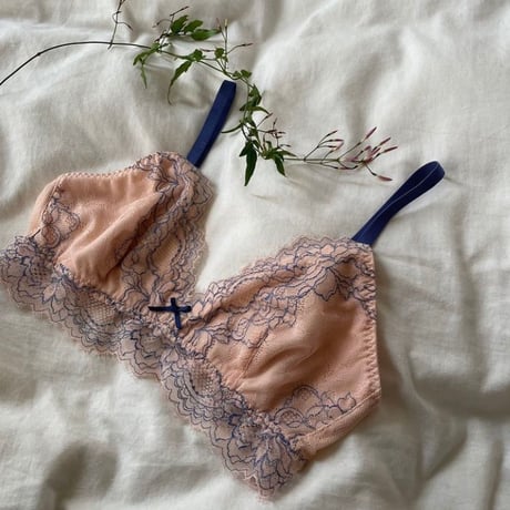 Passion Blue Bralette（パッド込み）